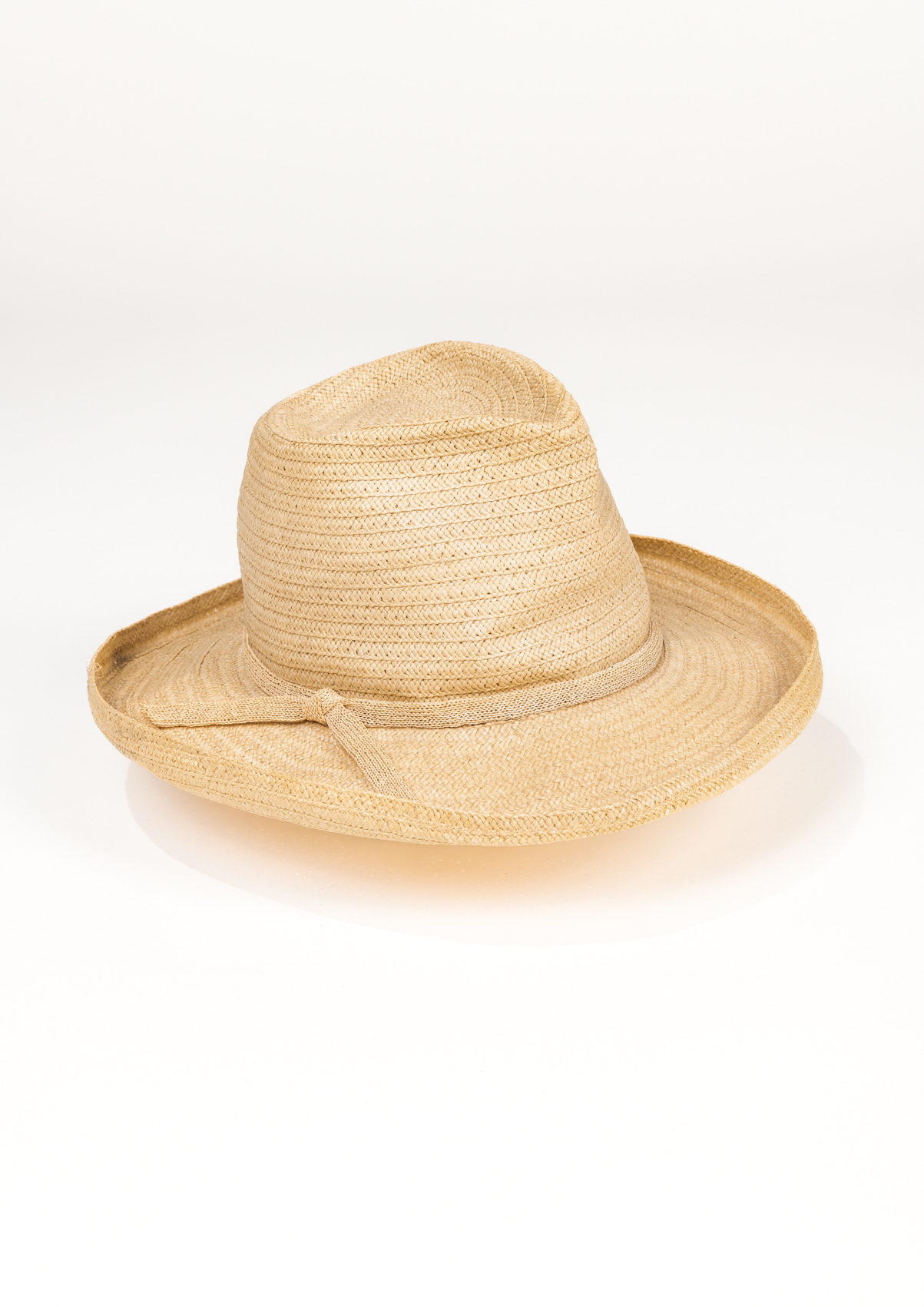 Straw gardening hat worn by Cecil Beaton, 1939-1959