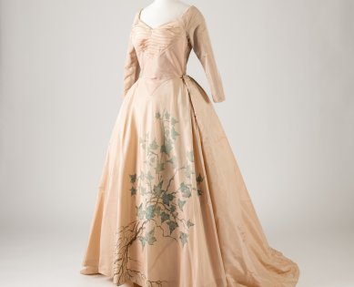  silk dress worn by actress Wendy Hiller featuring Cecil Beaton's hand-painted ivy-leaf design