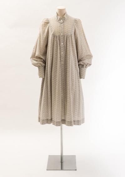 56 Woman's printed cotton dress