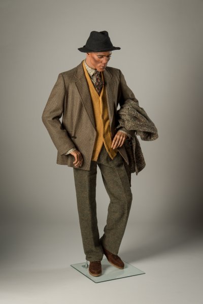 Man’s ensemble in wool and tweed