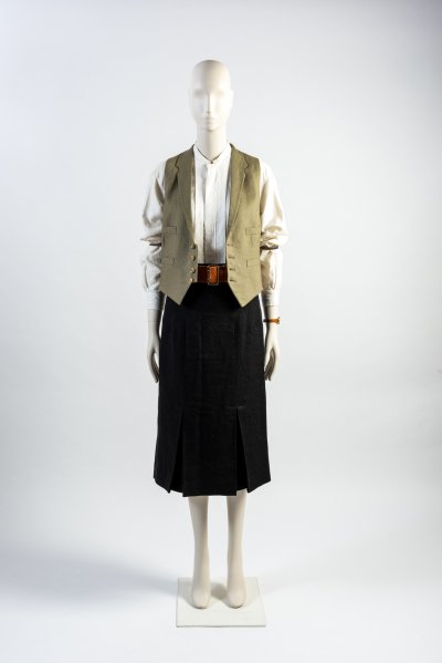 Linen skirt, waistcoat and shirt